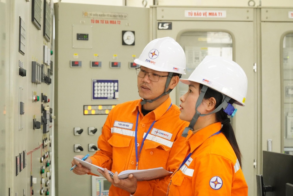 EVN tiên phong chuyển đổi số và ứng dụng khoa học công nghệ - 1 EVN tiên phong chuyển đổi số và ứng dụng khoa học công nghệ - 1
