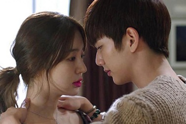 Sau mỗi lần "thân mật", bạn trai lén lút làm một điều khiến tôi khiếp sợ