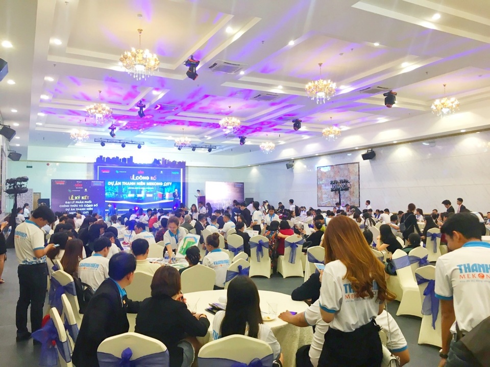 Gần 100 giao dịch ngày công bố dự án Thanh Niên Mekong City - 1 Gần 100 giao dịch ngày công bố dự án Thanh Niên Mekong City - 1