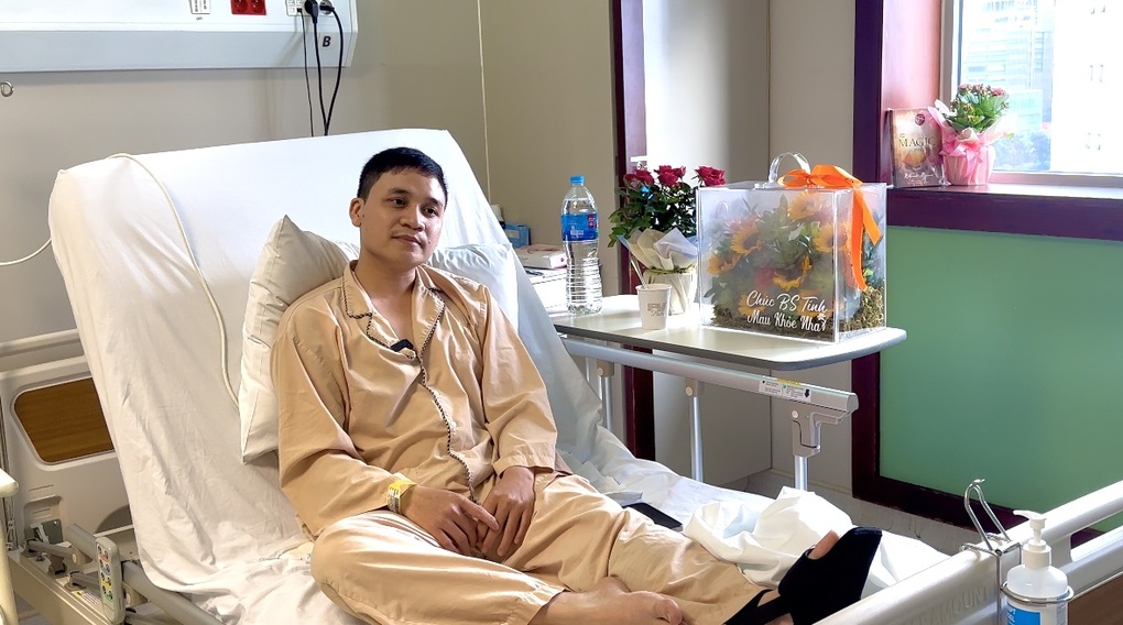 Mắc khối u quái ác, bác sĩ trẻ mong nhìn con chào đời trước khi lên bàn mổ - 2 Mắc khối u quái ác, bác sĩ trẻ mong nhìn con chào đời trước khi lên bàn mổ - 2