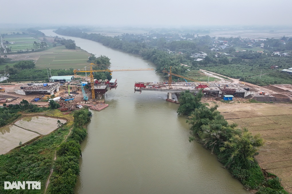 Cuộc điện thoại nóng của lãnh đạo Đà Nẵng về dự án cầu Quảng Đà - 1 Cuộc điện thoại nóng của lãnh đạo Đà Nẵng về dự án cầu Quảng Đà - 1