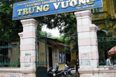 Hà Nội: Giả danh xe ôm công nghệ lừa đón học sinh trước cổng trường