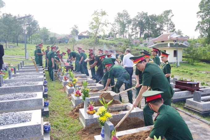 Các hài cốt liệt sĩ được an táng tại Nghĩa trang liệt sĩ thành phố Huế