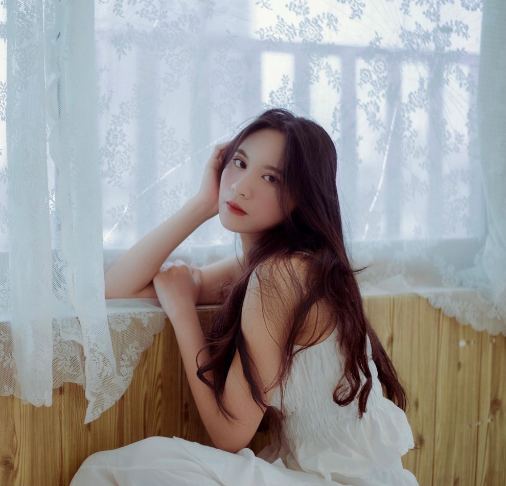 Nàng thơ có gương mặt cực Tây từ Nga trở về Việt Nam theo đuổi đam mê - 9 Nàng thơ có gương mặt cực Tây từ Nga trở về Việt Nam theo đuổi đam mê - 9