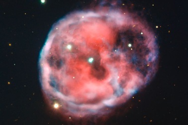 Phát hiện tinh vân Đầu lâu ma quái cách xa Trái đất 1.600 năm ánh sáng