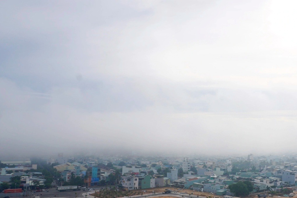 Quy Nhơn chìm trong sương mù - 2