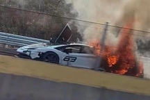 Hàng hiếm Lamborghini Aventador SVJ cháy rụi, nghi do chủ xe tự phóng hỏa