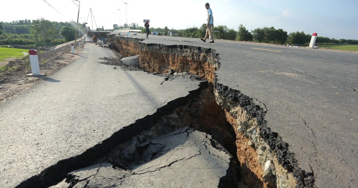 View - Dấu hỏi trách nhiệm sau vụ sụt lún đường mới xây ở Tây Ninh | Báo Dân trí