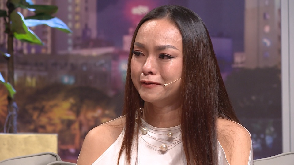 Mai Ngô khóc nức nở khi nhắc lại scandal, bị chỉ trích trong quá khứ - 2 Mai Ngô khóc nức nở khi nhắc lại scandal, bị chỉ trích trong quá khứ - 2