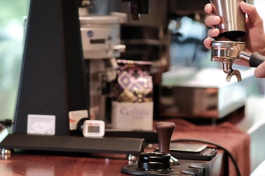 Cách pha một ly Latte chuẩn vị