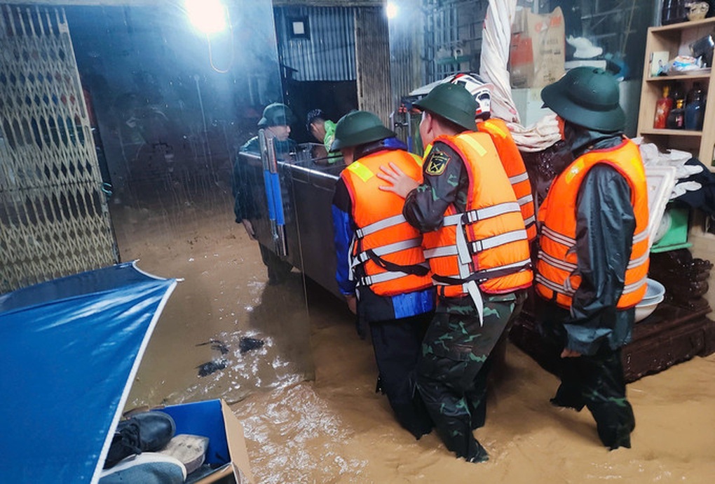 Thủ tướng yêu cầu tập trung khắc phục hậu quả lũ quét, sạt lở đất ở Sơn La - 1 Thủ tướng yêu cầu tập trung khắc phục hậu quả lũ quét, sạt lở đất ở Sơn La - 1
