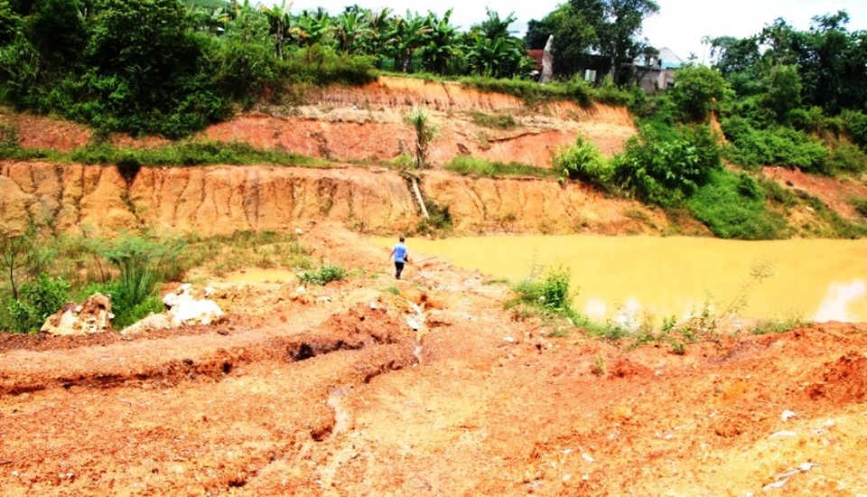 Bộ Công an điều tra dự án trăm tỷ chưa bàn giao đã sạt lở nghiêm trọng - 10 Bộ Công an điều tra dự án trăm tỷ chưa bàn giao đã sạt lở nghiêm trọng - 10