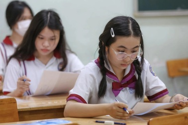 Một môn thi tốt nghiệp THPT 2024 có số điểm 10 tăng sốc hơn... 90 lần