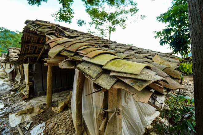 Ngôi làng cuối cùng giữ nghề làm ngói lưu ly ở miền biên viễn Lạng Sơn - 17 Ngôi làng cuối cùng giữ nghề làm ngói lưu ly ở miền biên viễn Lạng Sơn - 17