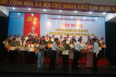 Dân vận khéo: “Đi từng ngõ, gõ từng nhà”