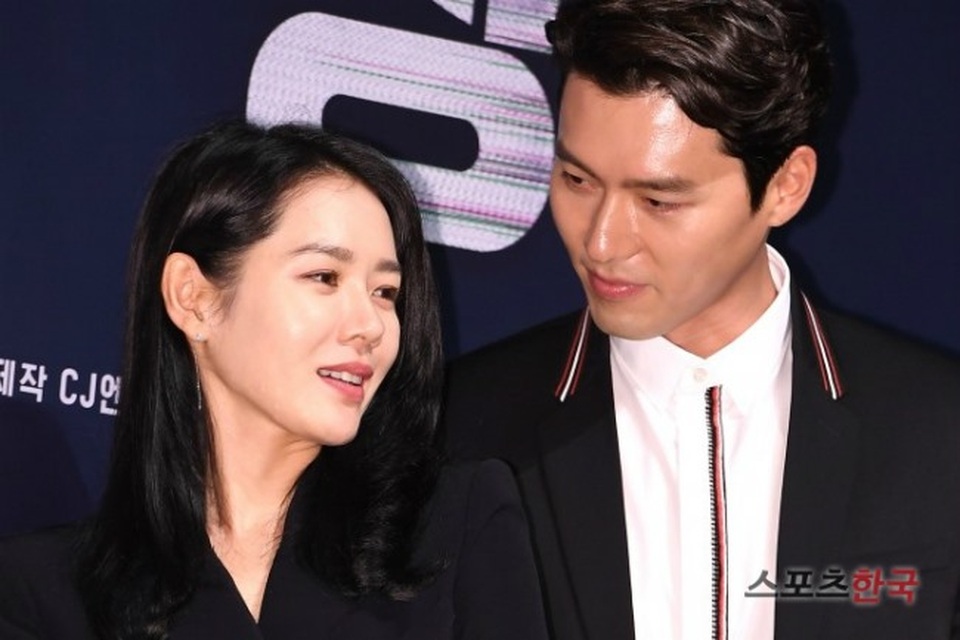 Quá đẹp đôi, fan liên tục kêu gọi Son Ye Jin và Hyun Bin thành cặp! - 10 Quá đẹp đôi, fan liên tục kêu gọi Son Ye Jin và Hyun Bin thành cặp! - 10