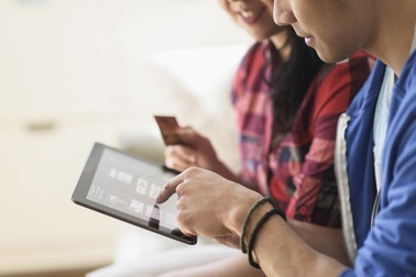 Lượng truy cập các sàn thương mại điện tử đang giảm mạnh