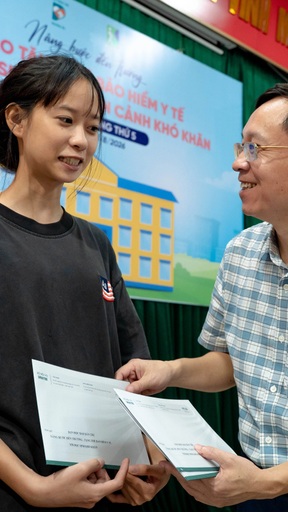 Thắp sáng tương lai đến với 400 con em người khiếm thị tại Hà Nội