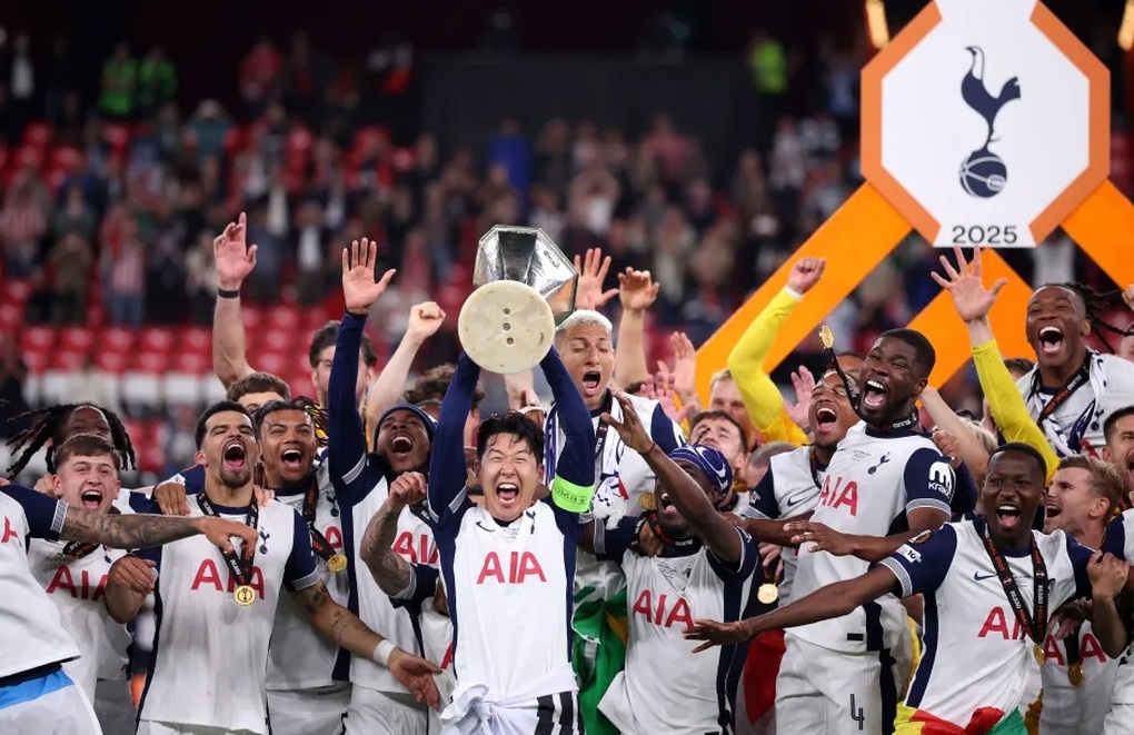Tottenham lập kỷ lục đánh bại Man Utd, tạo kỳ tích sau gần 20 năm - 2 Tottenham lập kỷ lục đánh bại Man Utd, tạo kỳ tích sau gần 20 năm - 2