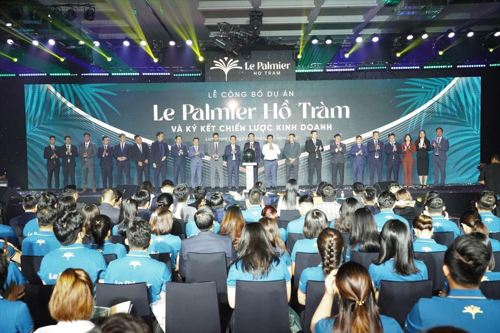 Đông Tây Land: Từ nhà phân phối thành nhà phát triển bất động sản chuyên nghiệp - 3 Đông Tây Land: Từ nhà phân phối thành nhà phát triển bất động sản chuyên nghiệp - 3