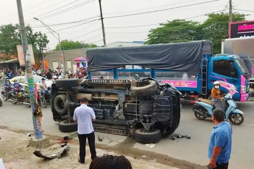 Đề nghị tử hình 4 bị cáo mua bán ma túy lái xe tông CSGT hy sinh ở Long An - 2 Đề nghị tử hình 4 bị cáo mua bán ma túy lái xe tông CSGT hy sinh ở Long An - 2