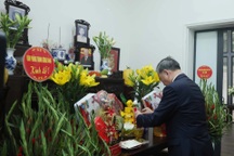 Tổng Bí thư Tô Lâm tri ân công lao của Tổng Bí thư Nguyễn Phú Trọng nhân dịp Tết