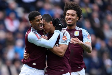 Rashford tỏa sáng đưa Aston Villa vào bán kết FA Cup