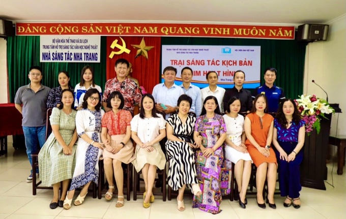 Trại sáng tác kịch bản phim hoạt hình Nha Trang 2023 đã chính thức khai mạc, với sự góp mặt của 15 tác giả có đề cương xuất sắc nhất