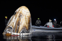 Nhà du hành của NASA nhập viện sau 235 ngày sống trong vũ trụ