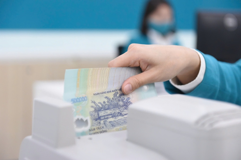 ABBANK đẩy mạnh chuyển đổi số, hỗ trợ khách hàng sau bão - 3 ABBANK đẩy mạnh chuyển đổi số, hỗ trợ khách hàng sau bão - 3