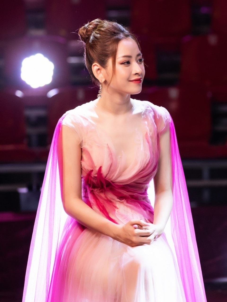 Chi Pu đã có lúc muốn “bùng nổ” vì những bình luận trái chiều - 2