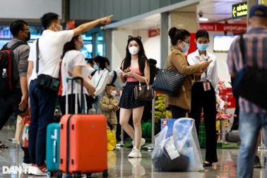 Sân bay Tân Sơn Nhất dự kiến đón 126.000 khách vào ngày mai