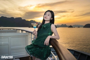 Đi trực thăng ngắm TPHCM trong 15 phút gần 3 triệu đồng, hút khách dịp 30/4