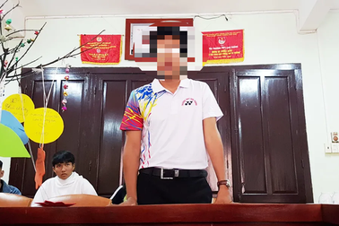 Kỷ luật cảnh cáo thầy giáo nói nữ sinh “hàng to”