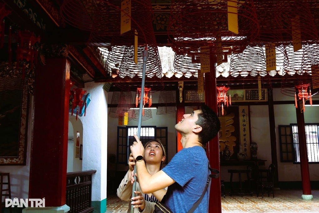 Hội quán hơn 300 tuổi mang đậm nét Trung Hoa giữa lòng Hội An - 3 Hội quán hơn 300 tuổi mang đậm nét Trung Hoa giữa lòng Hội An - 3