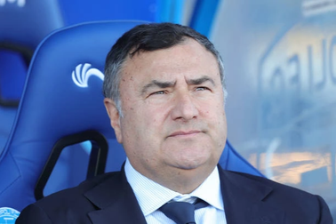 Giám đốc thể thao Fiorentina qua đời ở tuổi 57