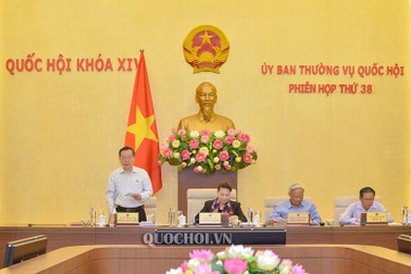 Cấm kinh doanh đòi nợ thuê vì gắn với xã hội đen, tín dụng đen?