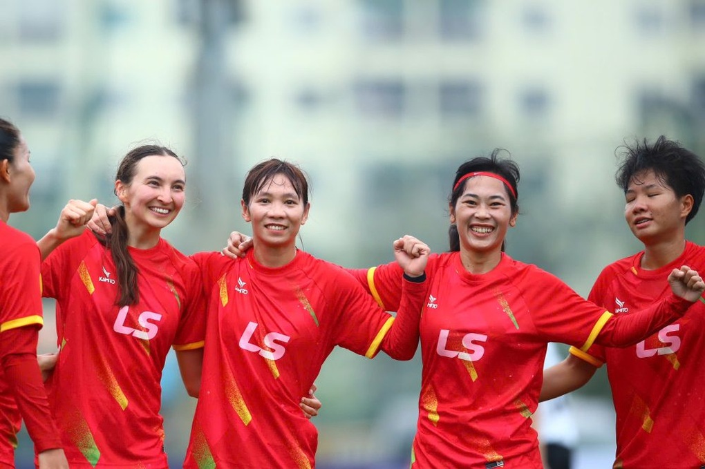Thùy Trang tỏa sáng cùng CLB nữ TPHCM ở giải bóng đá nữ Cúp Quốc gia 2025 - 2 Thùy Trang tỏa sáng cùng CLB nữ TPHCM ở giải bóng đá nữ Cúp Quốc gia 2025 - 2