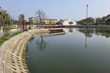 Bé gái mất liên lạc, thi thể được tìm thấy dưới hồ mùng 5 Tết