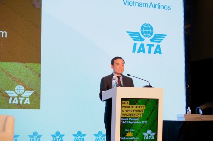 Phó Thủ tướng Chính phủ Trần Lưu Quang cho biết: “Chính phủ Việt Nam luôn dành sự quan tâm đặc biệt cho ngành hàng không, xem ngành hàng không là một trong những động lực của nền kinh tế, thúc đẩy đầu tư giao thương, phát triển du lịch.