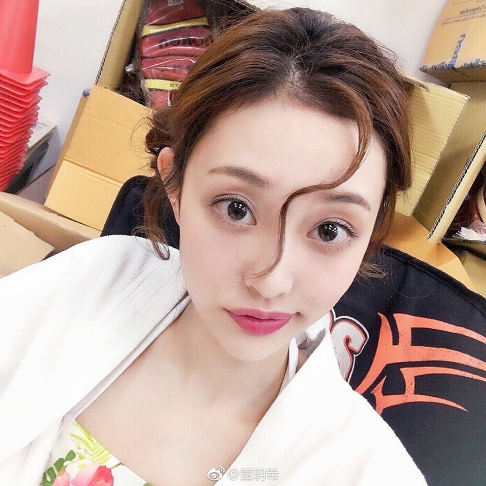 Mỹ nam đa tình Lâm Canh Tân lộ ảnh hò hẹn cùng “bạn gái tin đồn” - 15 Mỹ nam đa tình Lâm Canh Tân lộ ảnh hò hẹn cùng “bạn gái tin đồn” - 15