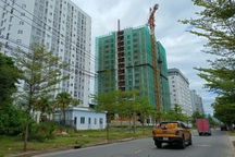 Chủ đầu tư hứa tháng 3, đến tháng 7 công nhân vẫn mòn mỏi chờ nhà xã hội