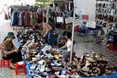 Bát nháo tổ chức hội chợ