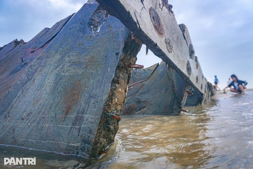 Giải mã “bảo vật tàu cổ” Hội An: Ẩn số sau tấm ván gỗ, kỹ thuật cưa ván - 2 Giải mã “bảo vật tàu cổ” Hội An: Ẩn số sau tấm ván gỗ, kỹ thuật cưa ván - 2