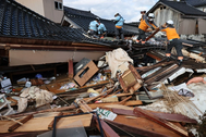 Cụ bà 90 tuổi ở Nhật sống sót sau 5 ngày kẹt trong đống đổ nát động đất