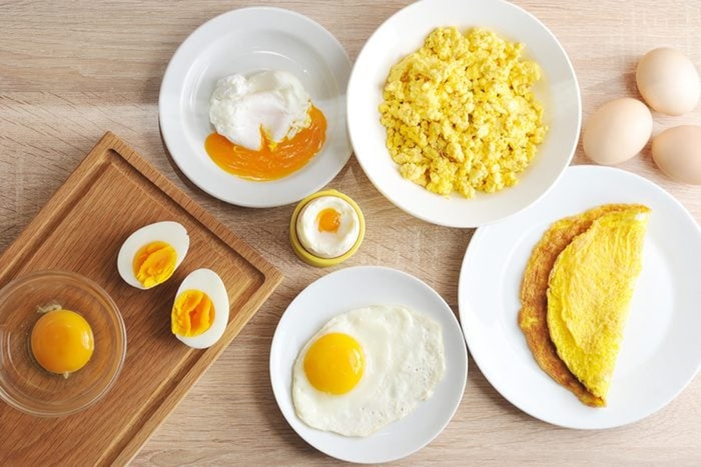 Trứng và các loại hạt: Ăn gì tốt cho sức khỏe hơn vào bữa sáng? - 2
