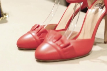 Hoa hậu Kỳ Duyên tất bật chuẩn bị dự show Moschino tại Milan Fashion Week 2018.