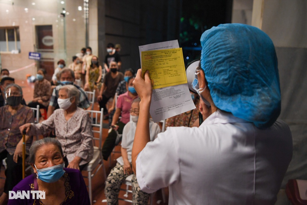 Bản tin Covid-19 ngày 10/9: 12.523 ca khỏi bệnh, ca tử vong giảm tại TPHCM - 1 Bản tin Covid-19 ngày 10/9: 12.523 ca khỏi bệnh, ca tử vong giảm tại TPHCM - 1