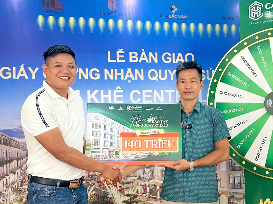 Chủ đầu tư Cẩm Khê Central Park trao sổ đỏ đợt 5 - 3
