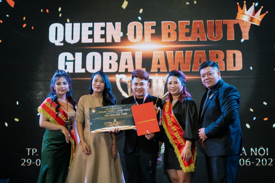 Linda Academy khẳng định vị thế trong top ngành phun xăm thẩm mỹ - 5 Linda Academy khẳng định vị thế trong top ngành phun xăm thẩm mỹ - 5